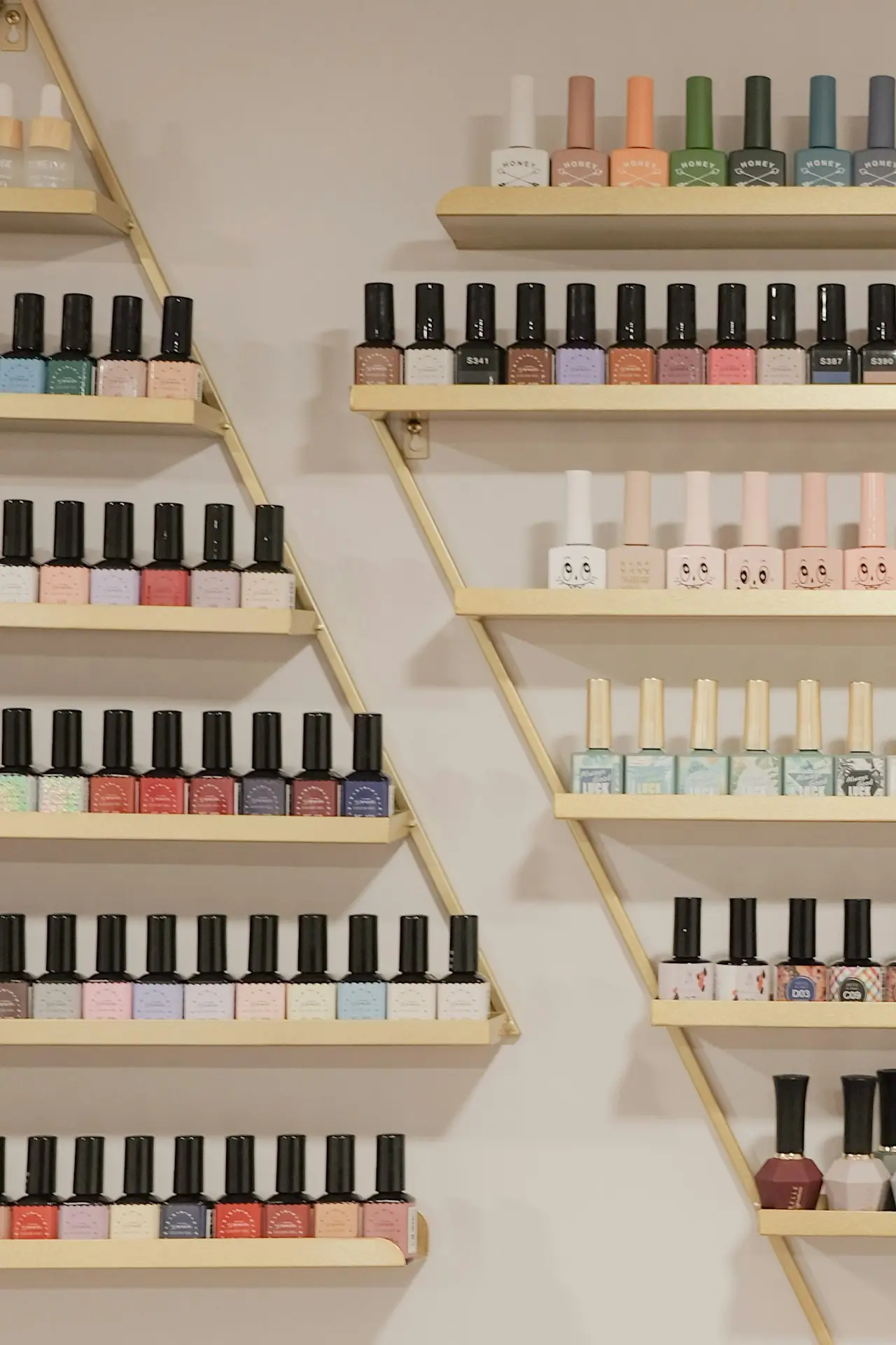 CITY Nails & Spa